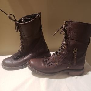 Ugg leather lace up kilty boots 6